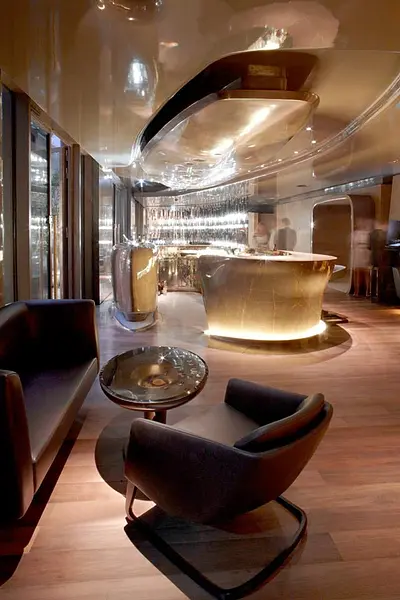 Cinna fournit des établissements prestigieux comme ici, le Mandarin Oriental