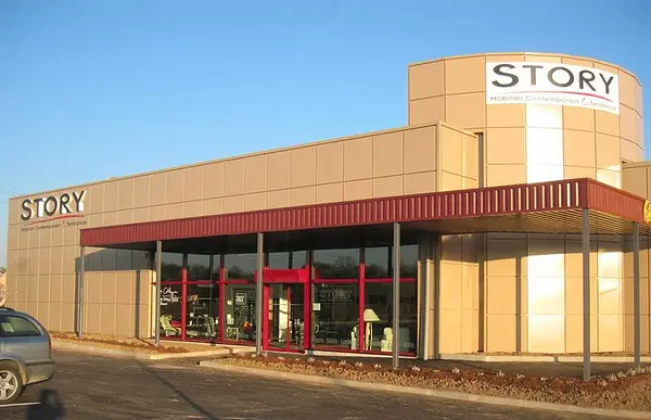 Vue extérieure d'une boutique Story.