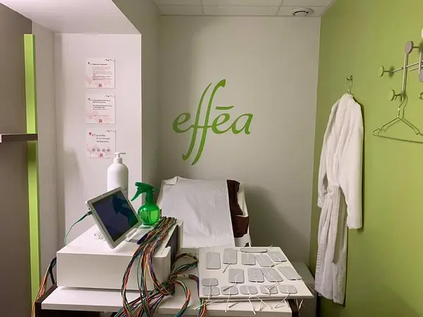 A l'intérieur d'une des cabines au centre Effea Lyon. 