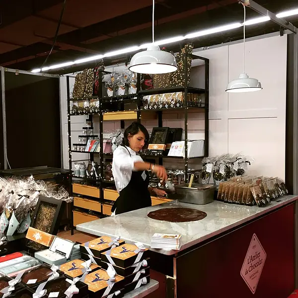 Un atelier de confection de chocolat, un véritable art 