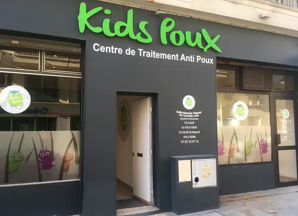 Kid's Poux possède une dizaine de centres en France qui font entre 50 et 100m2.