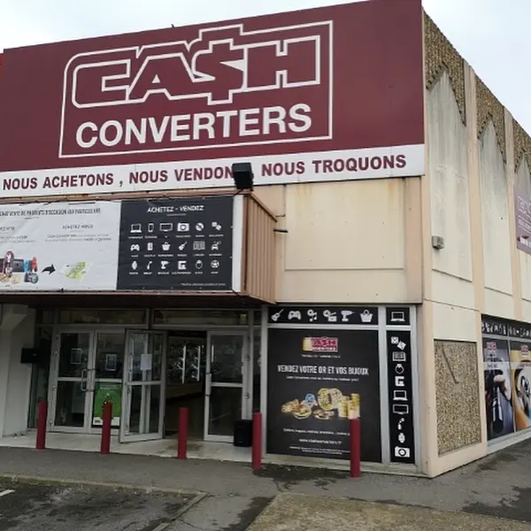 Une devanture d'une des boutiques de Cash Converters, à Créteil. 