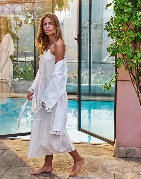 Un ensemble épuré et léger pour la nouvelle collection été 2019