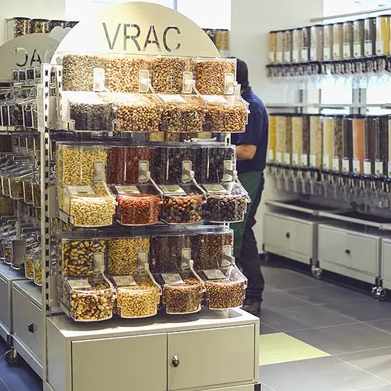 Le rayon vrac disponible dans tous les magasins Bio C' Bon