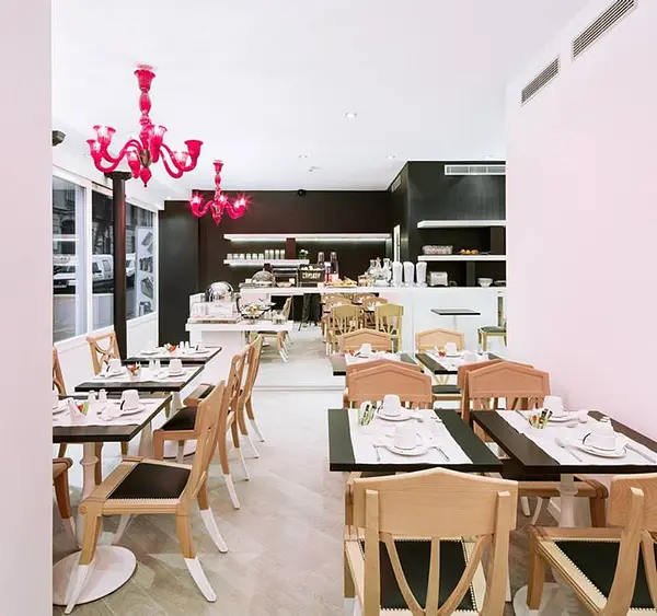 L'hôtel BEST WESTERN PREMIER Faubourg 88 devrait vous plaire. QR Codes, « pixels » de carrelage blanc, oeuvres d'art contemporain ou clins d'oeil au street-art font son design si p