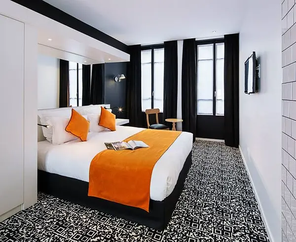 L'hôtel BEST WESTERN PREMIER Faubourg 88, avec ses QR codes au sol