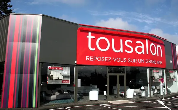 Devanture du magasin Tousalon situé à Tours 