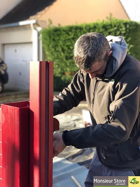 Installation d'un portail par Monsieur Store.