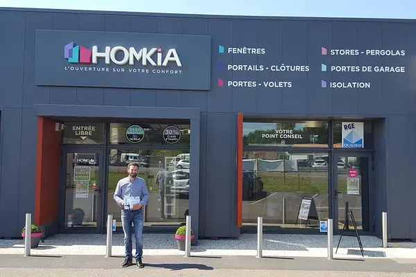 Homkia est une enseigne nationale indépendante créée en 2014 par 5 associés, tous experts dans le secteur de l’habitat depuis plus de 20 ans.