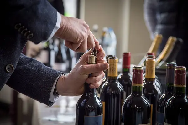 Plusieurs bouteilles qui peuvent être retrouvées en boutique Inter Caves parmi les nombreuses références proposées et sélectionnées
