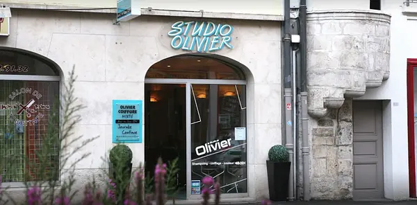 SALON DE COIFFURE à Chaumont — photo