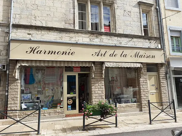 Local commercial - 130m² à Vesoul — photo