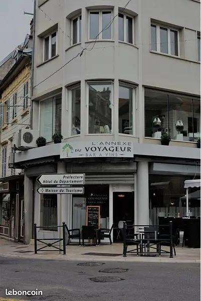Local commercial - 160m² à Vesoul — photo