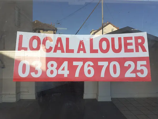Local commercial - 87m² à Vesoul — photo