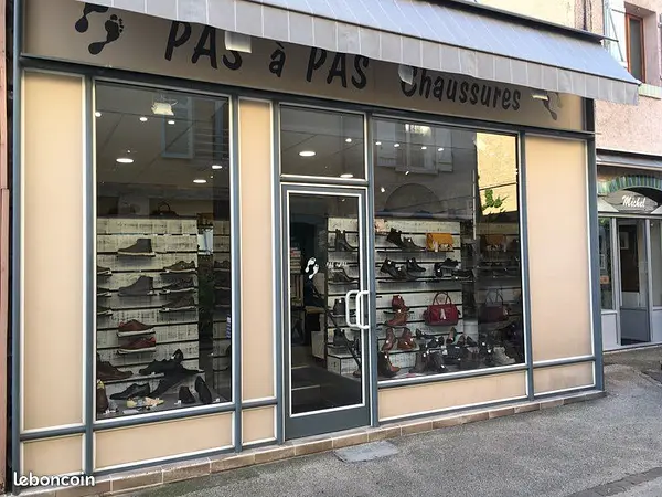 Local commercial - 70m² à Vesoul — photo
