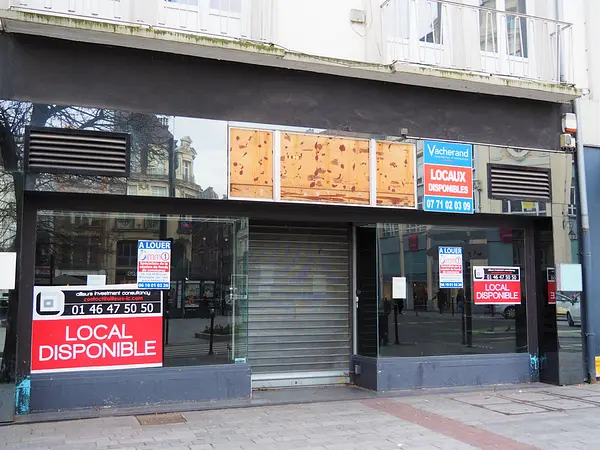 PLACE D'ARMES, EMPLACEMENT RARE à Douai — photo