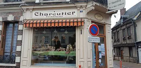 Fonds et Murs charcutier traiteur à Mesnils-sur-Iton — photo