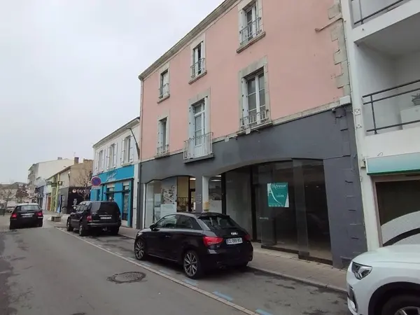 Local commercial centre-ville Challans à Challans — photo