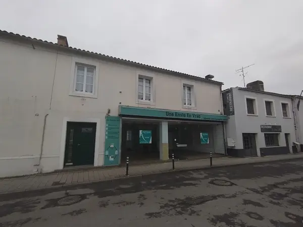 Local commercial centre-ville Challans à Challans — photo