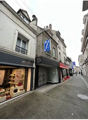 RUE COLMAR à Mantes-la-Jolie — photo