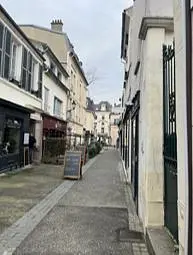 LOCAL COMMERCIAL (Salon de coiffure) à Mantes-la-Jolie — photo