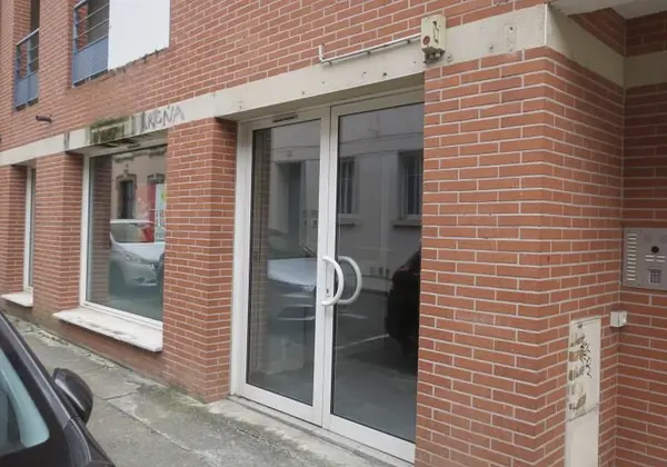 Local commercial 83m2 à Albi — photo