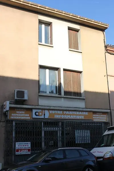 Local commercial Albi Pelloutier à Albi — photo