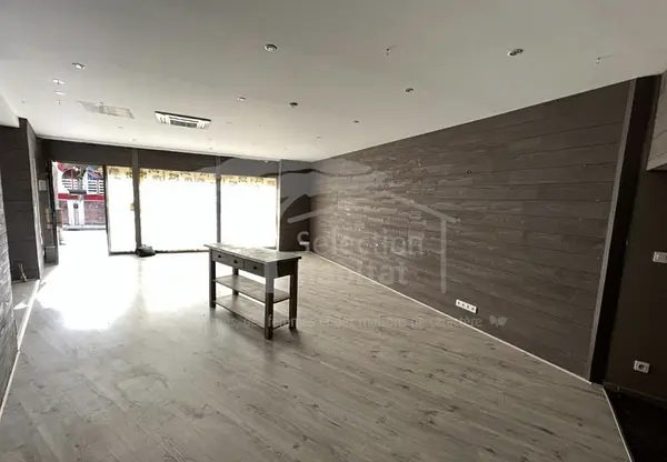Local commercial 81m2 à Albi — photo