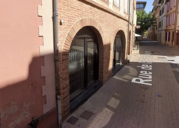 Local commercial centre-ville à Albi — photo