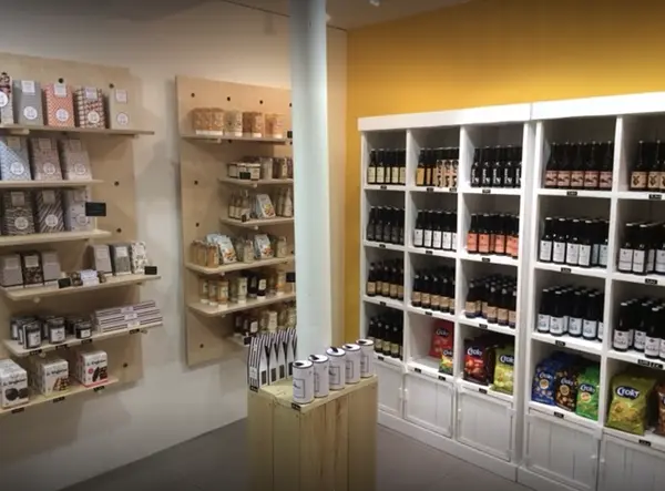 Concept store en plein centre ville à Albi — photo