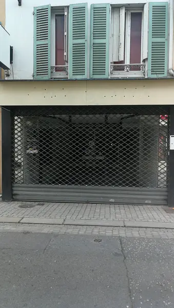 Local Commercial à Mantes-la-Jolie — photo