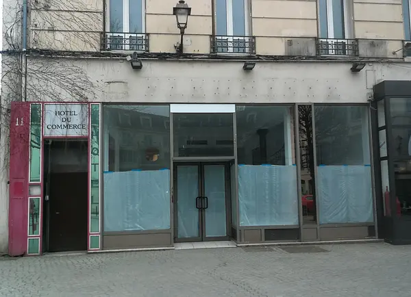 Local Commercial à Mantes-la-Jolie — photo