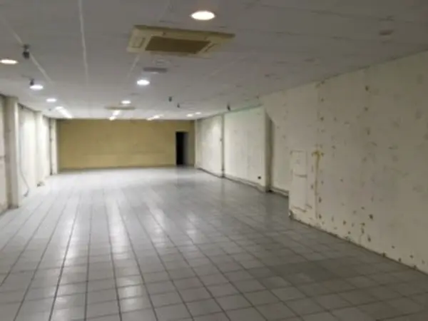 Local commercial - centre-ville - 200m2 à Agen — photo