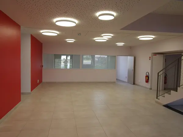 Locaux administratifs à Châteaudun — photo