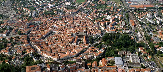Issoire suspend son opération d'implantation de franchises en coeur de ville