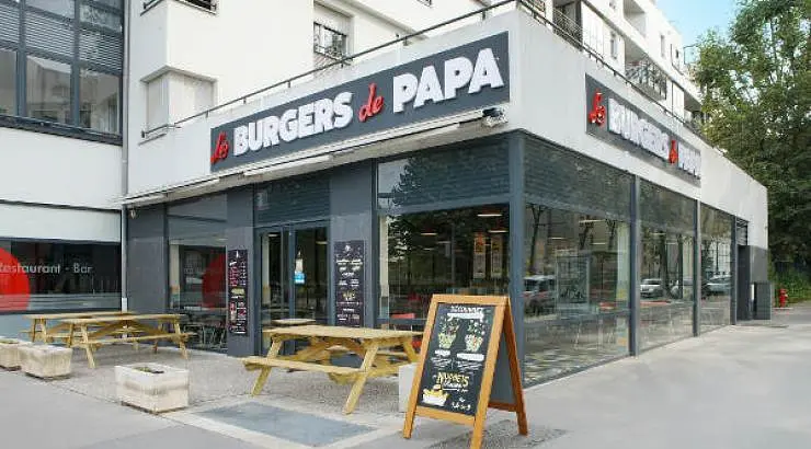Hugues Camp ouvre une franchise à Dijon !